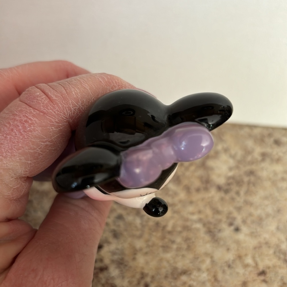 Vintage Disneys Minnie Mouse Figurine - Picture 9 of 9
